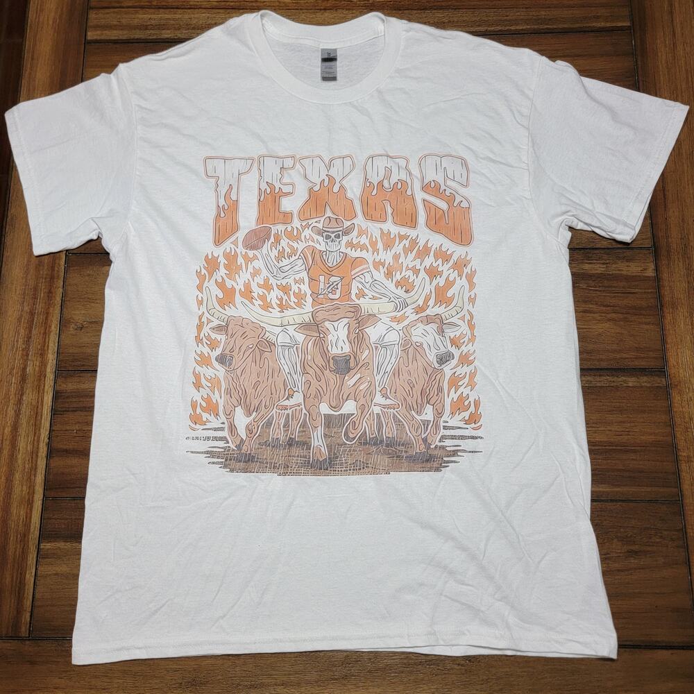 UT Texas White Unisex Tee (Gildan) Skeleton Bulls Flames - Size Large